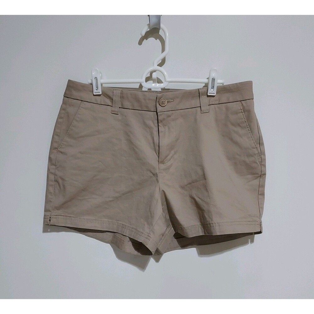 Magellan Outdoors Happy Camper Women's Size 10 Khaki Flat Front Shorts NEW